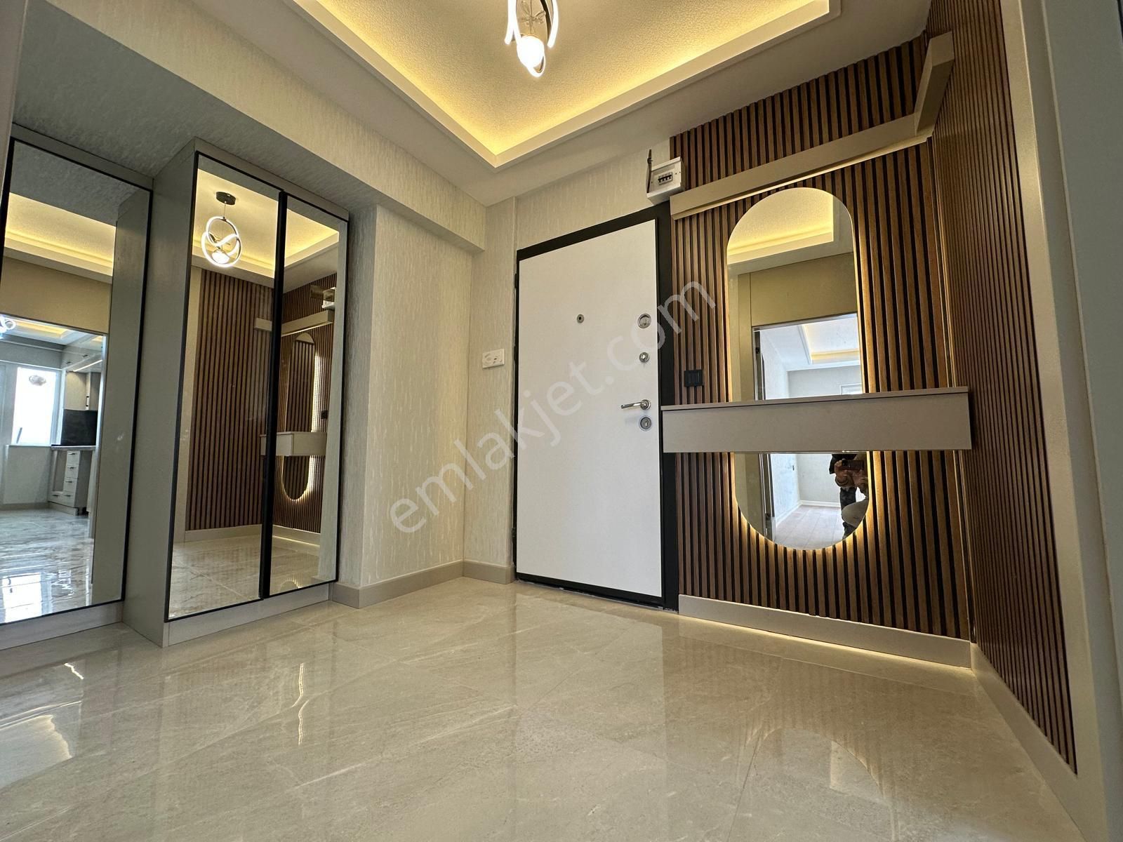 Dutluk Metro Yakını Ara Katta Full Lüx Yapılı 3+1 - Görsel 23