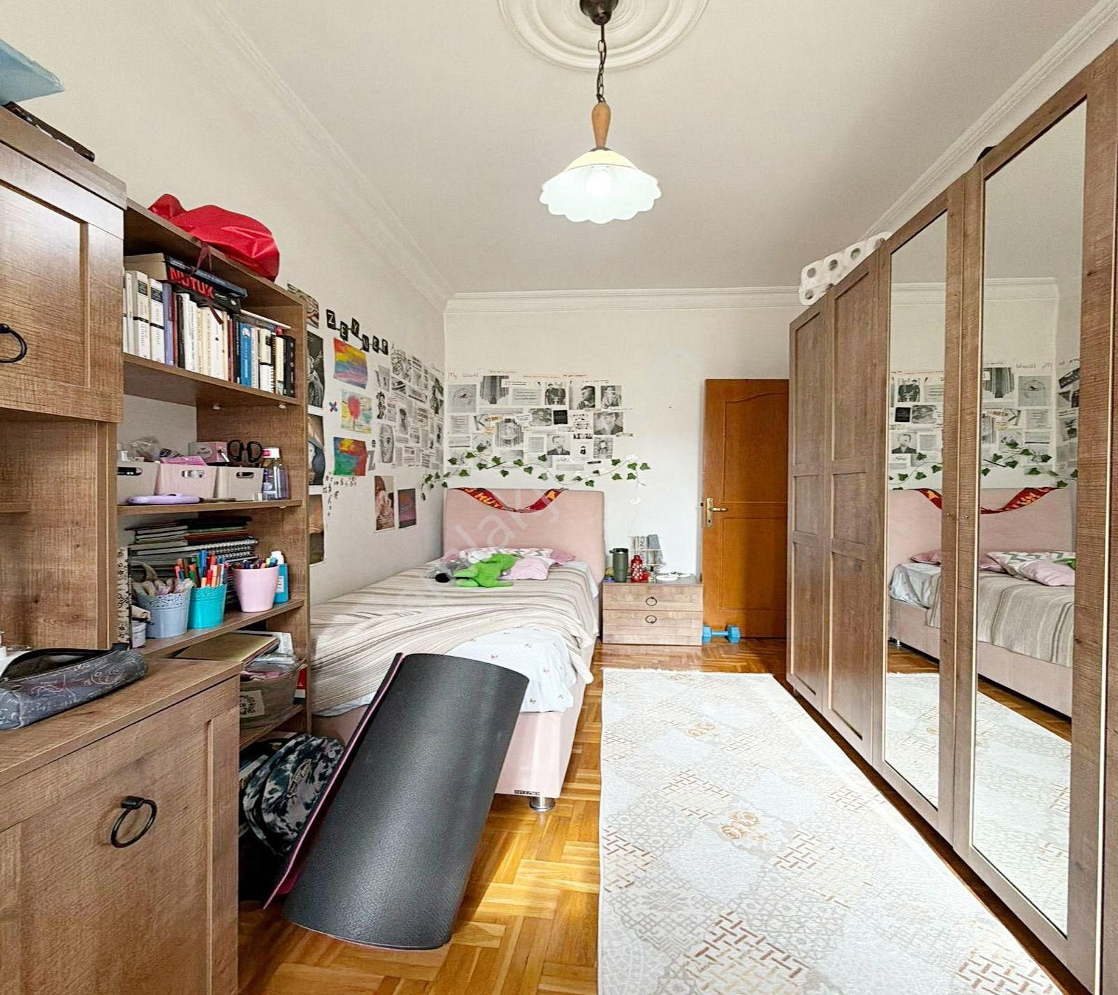 Barış Mahallesinde Metrobüse 5 Dakika 3+1 Satılık Daire - Görsel 22