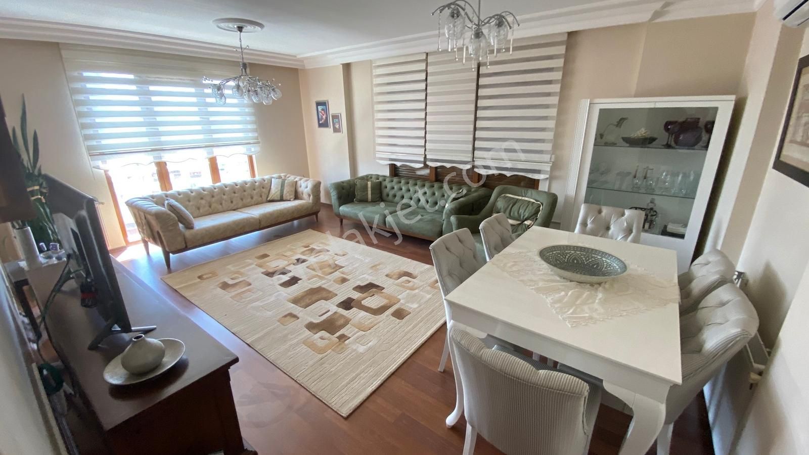 Evinibul'dan Metroya Yakın Site İçerisinde 120m2 3+1 Eşyalı - Görsel 6