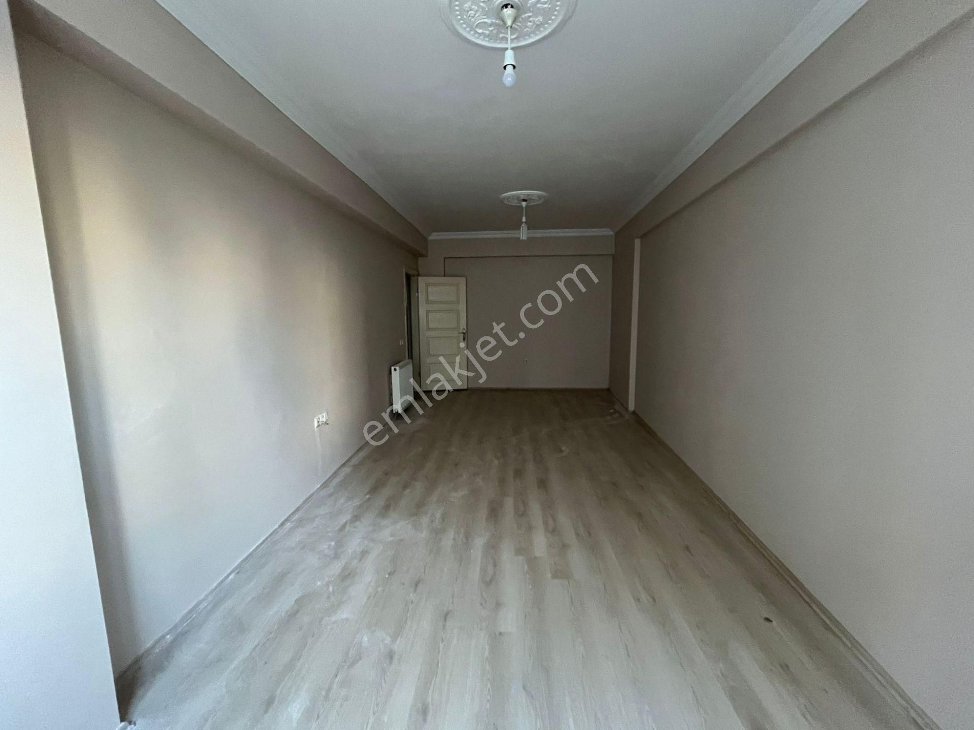 !! Recep Ümit Emlak'tan Esentepe Mahallesinde Eğitimciler Caddesi Üzerinde Fırsat 3+1 Daire Ce25 - Görsel 5