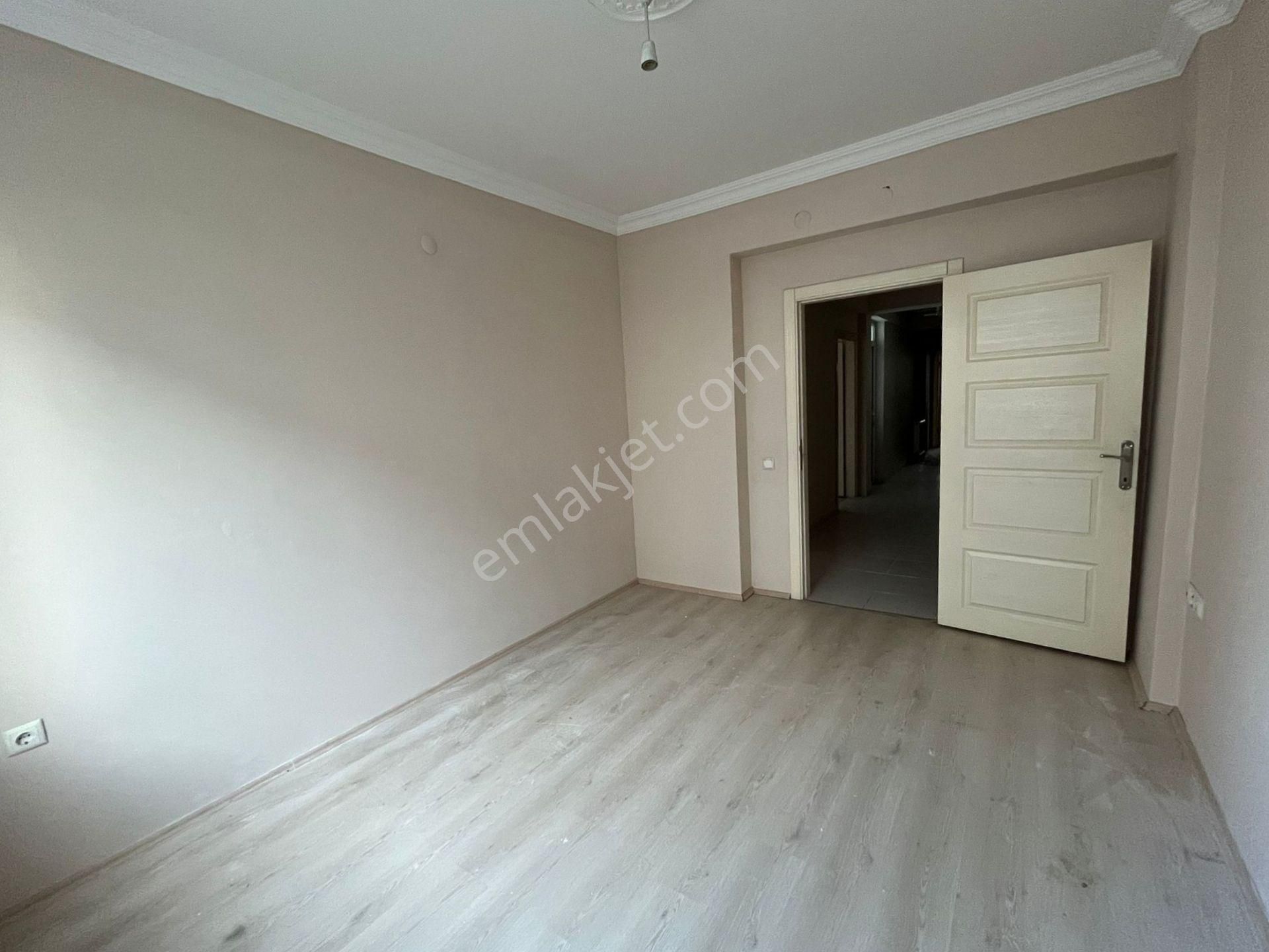 !! Recep Ümit Emlak'tan Esentepe Mahallesinde Eğitimciler Caddesi Üzerinde Fırsat 3+1 Daire Ce25 - Görsel 11