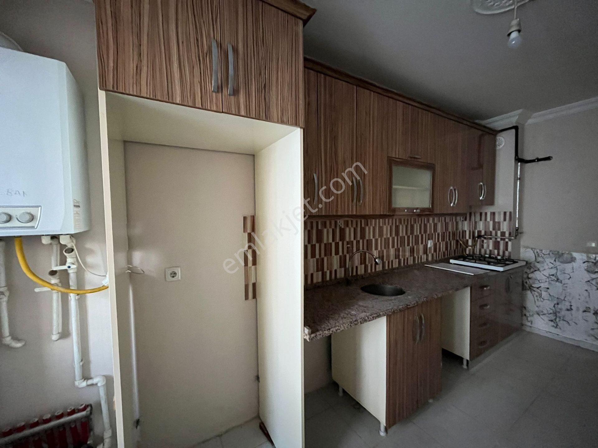 !! Recep Ümit Emlak'tan Esentepe Mahallesinde Eğitimciler Caddesi Üzerinde Fırsat 3+1 Daire Ce25 - Görsel 6