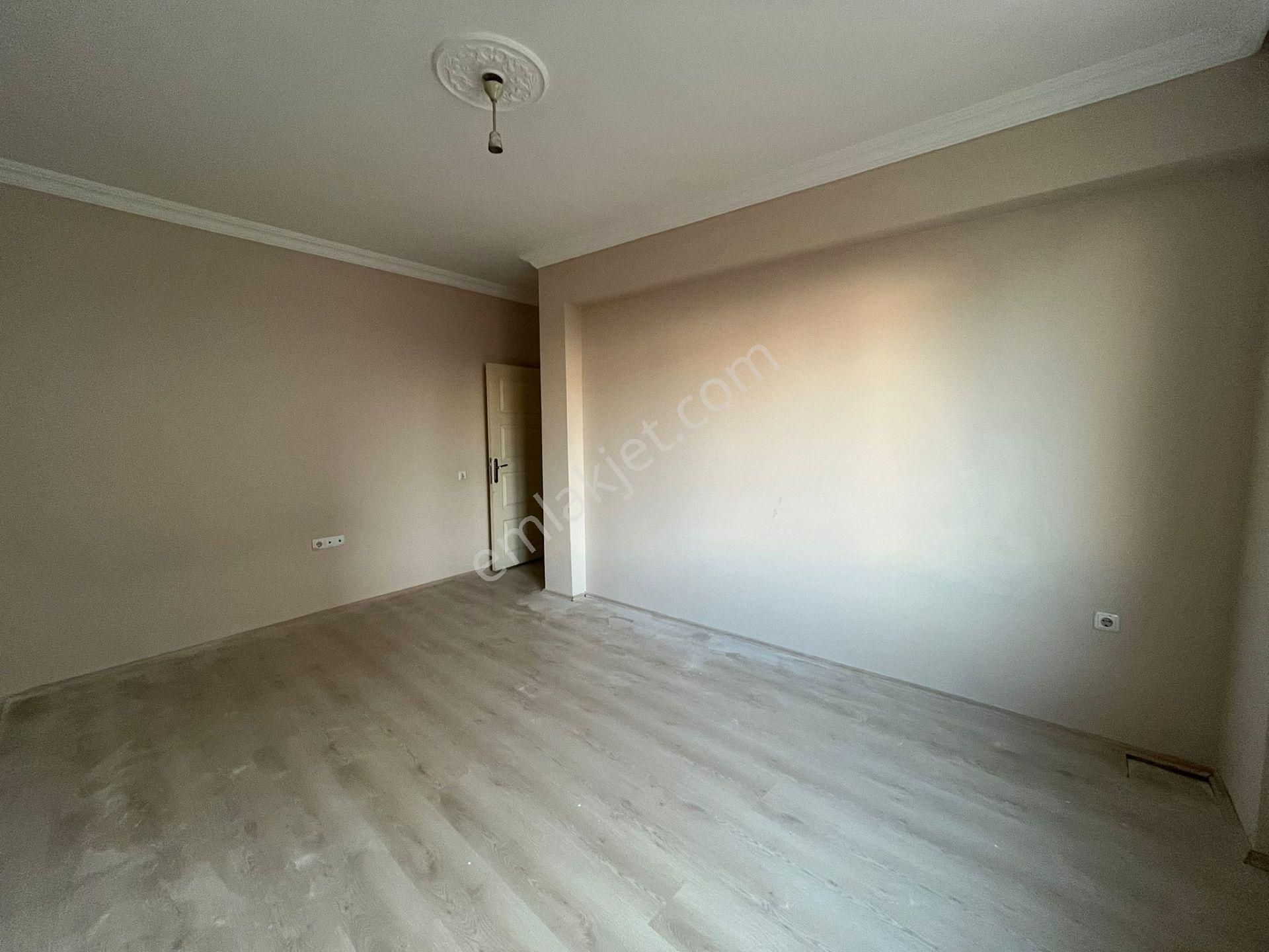 !! Recep Ümit Emlak'tan Esentepe Mahallesinde Eğitimciler Caddesi Üzerinde Fırsat 3+1 Daire Ce25 - Görsel 18