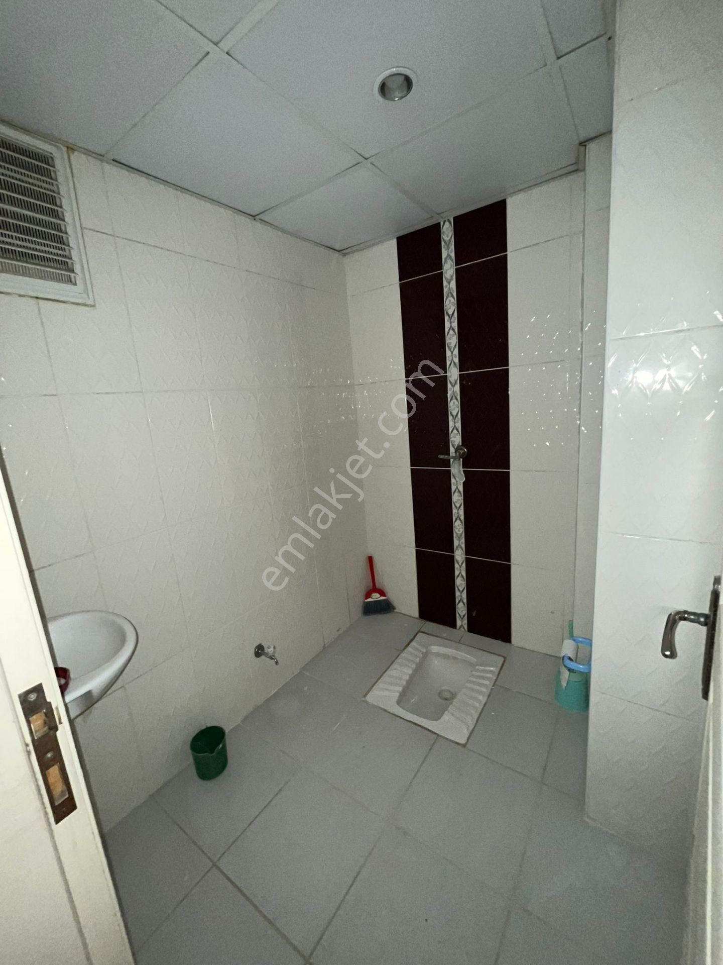 !! Recep Ümit Emlak'tan Esentepe Mahallesinde Eğitimciler Caddesi Üzerinde Fırsat 3+1 Daire Ce25 - Görsel 26