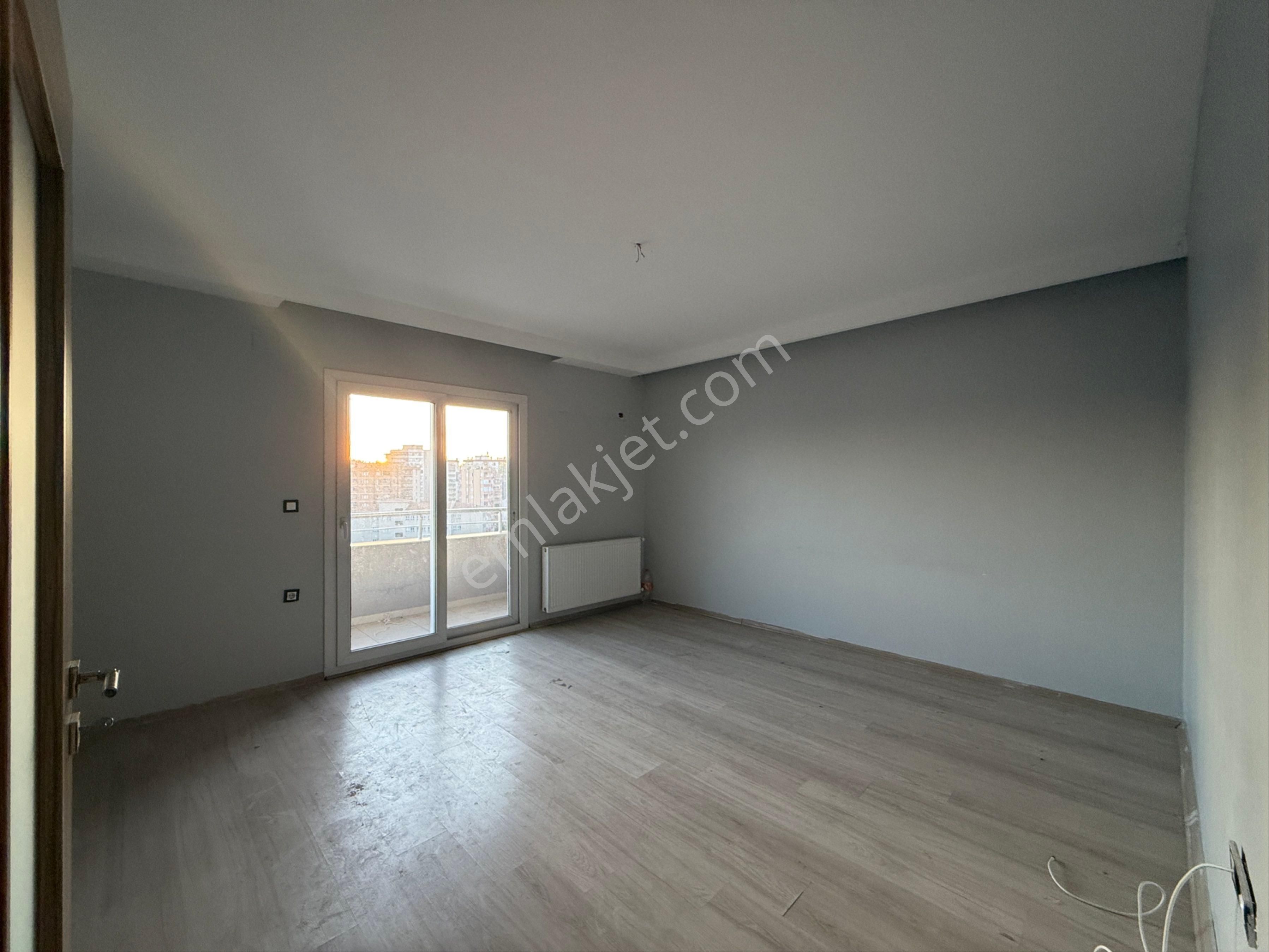 Remint’den Yeşilyurt Mahallesinde 3+1 Kapalı Mutfak Çift Banyo Giyinme Odalı Satılık Daire Kaçmaz!! - Görsel 6