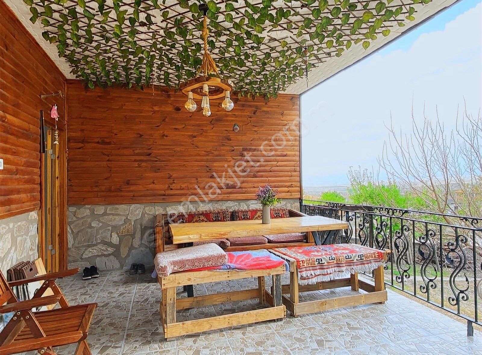 Ayaş Sinanlı 564 M2 Arsa Üzerine İskanlı Müstakil Ev - Görsel 4