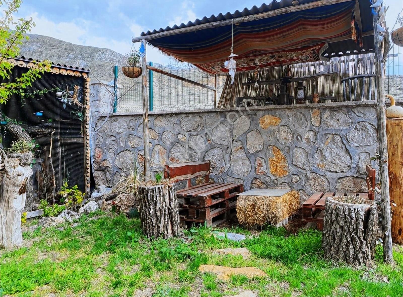 Ayaş Sinanlı 564 M2 Arsa Üzerine İskanlı Müstakil Ev - Görsel 2