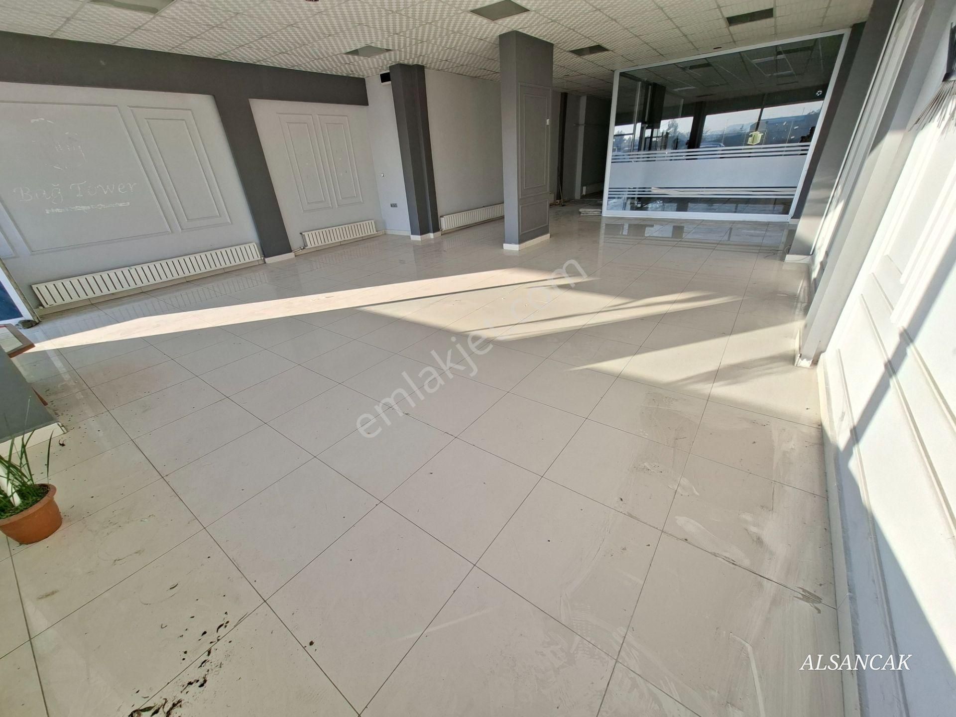 Alsancak Da İşlek Cadde Üzerinde Yatırıma Uygun Satılık Dükkan - Görsel 11
