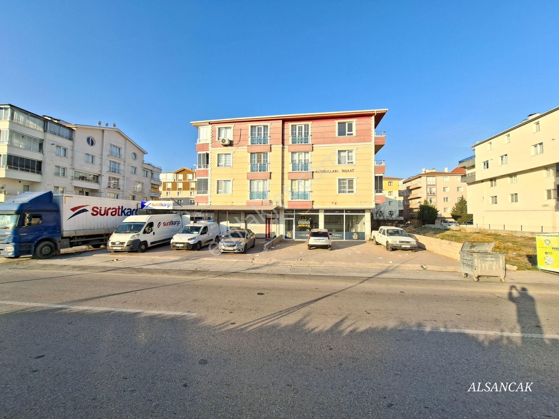 Alsancak Da İşlek Cadde Üzerinde Yatırıma Uygun Satılık Dükkan - Görsel 2