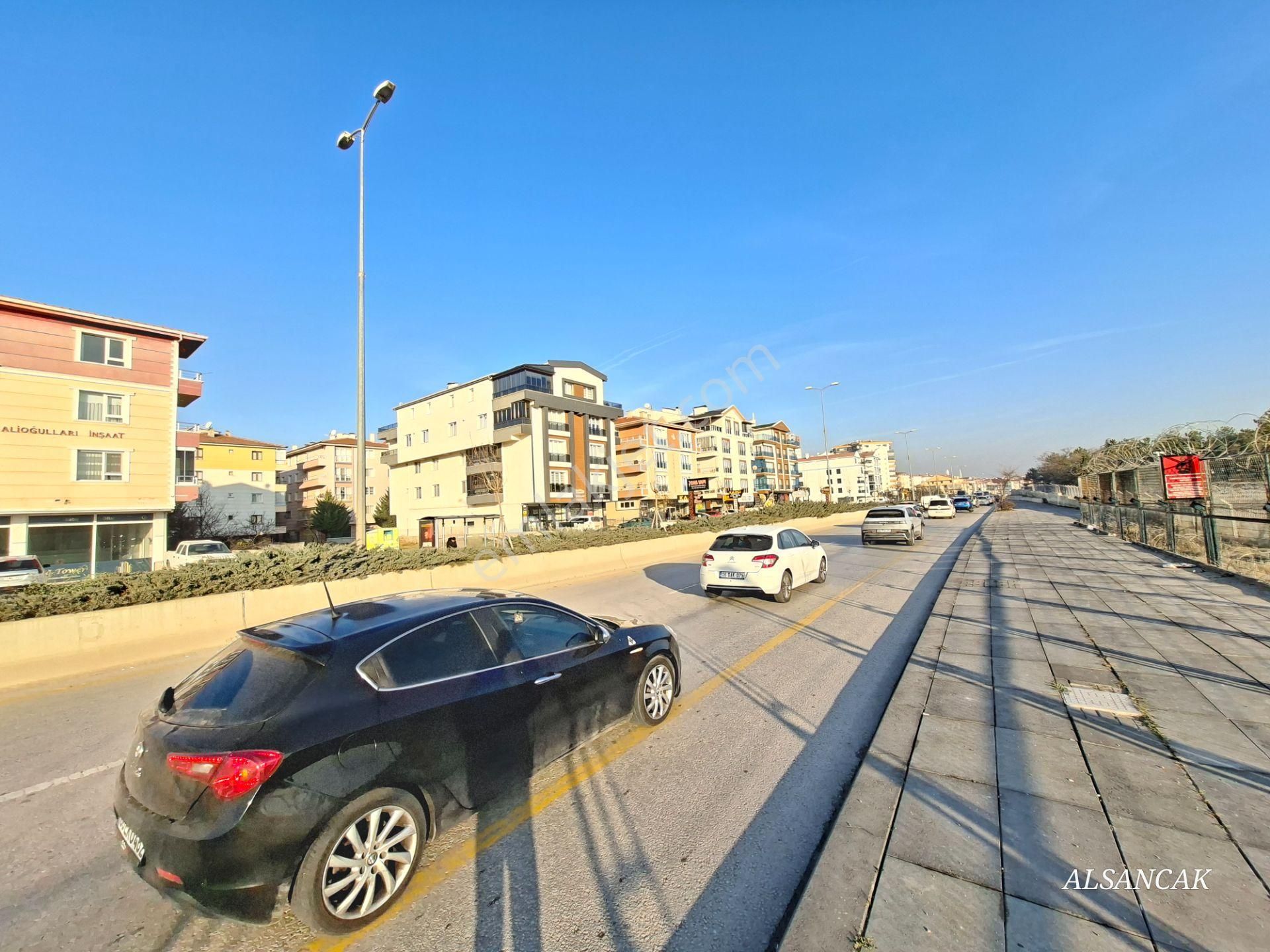 Alsancak Da İşlek Cadde Üzerinde Yatırıma Uygun Satılık Dükkan - Görsel 9