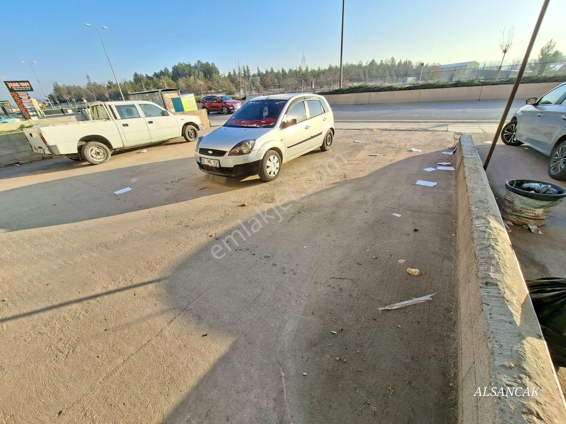 Alsancak Da İşlek Cadde Üzerinde Yatırıma Uygun Satılık Dükkan - Görsel 5