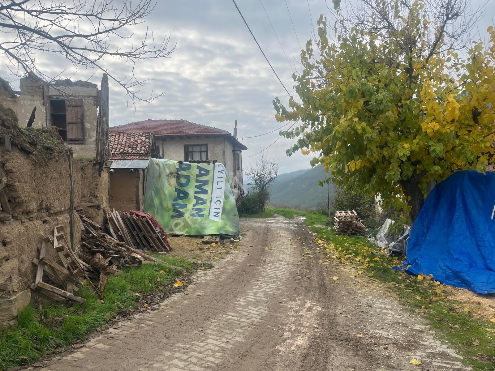 Sakarya Taraklı Aksu Mahallesinde 390m2 %40 Konut İmarlı Arsa - Görsel 6