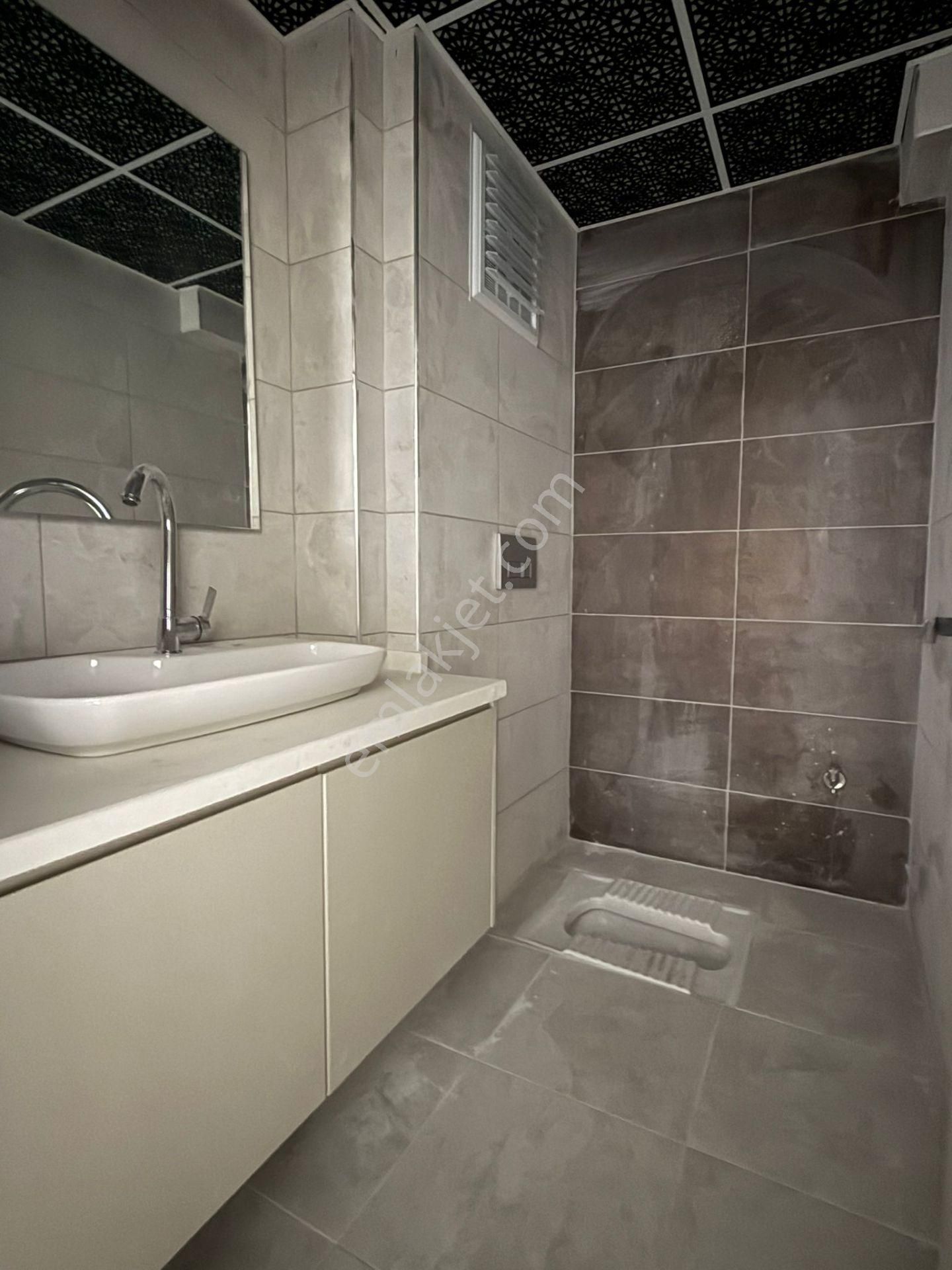 Binyapı'dan Bağbaşı Zümrütte G.odalı E.banyolu 3+1 Lüks Daireler - Görsel 11