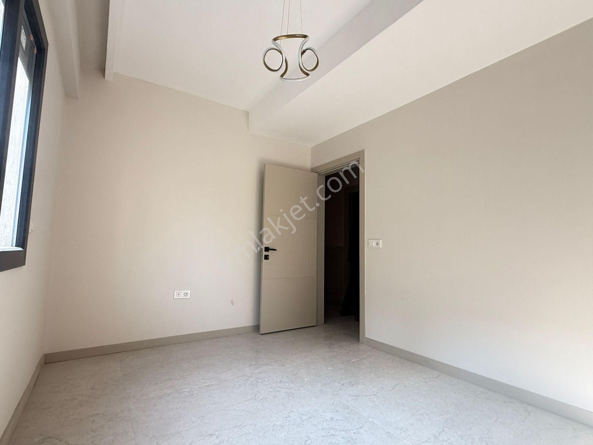 Binyapı'dan Bağbaşı Zümrütte G.odalı E.banyolu 3+1 Lüks Daireler - Görsel 14