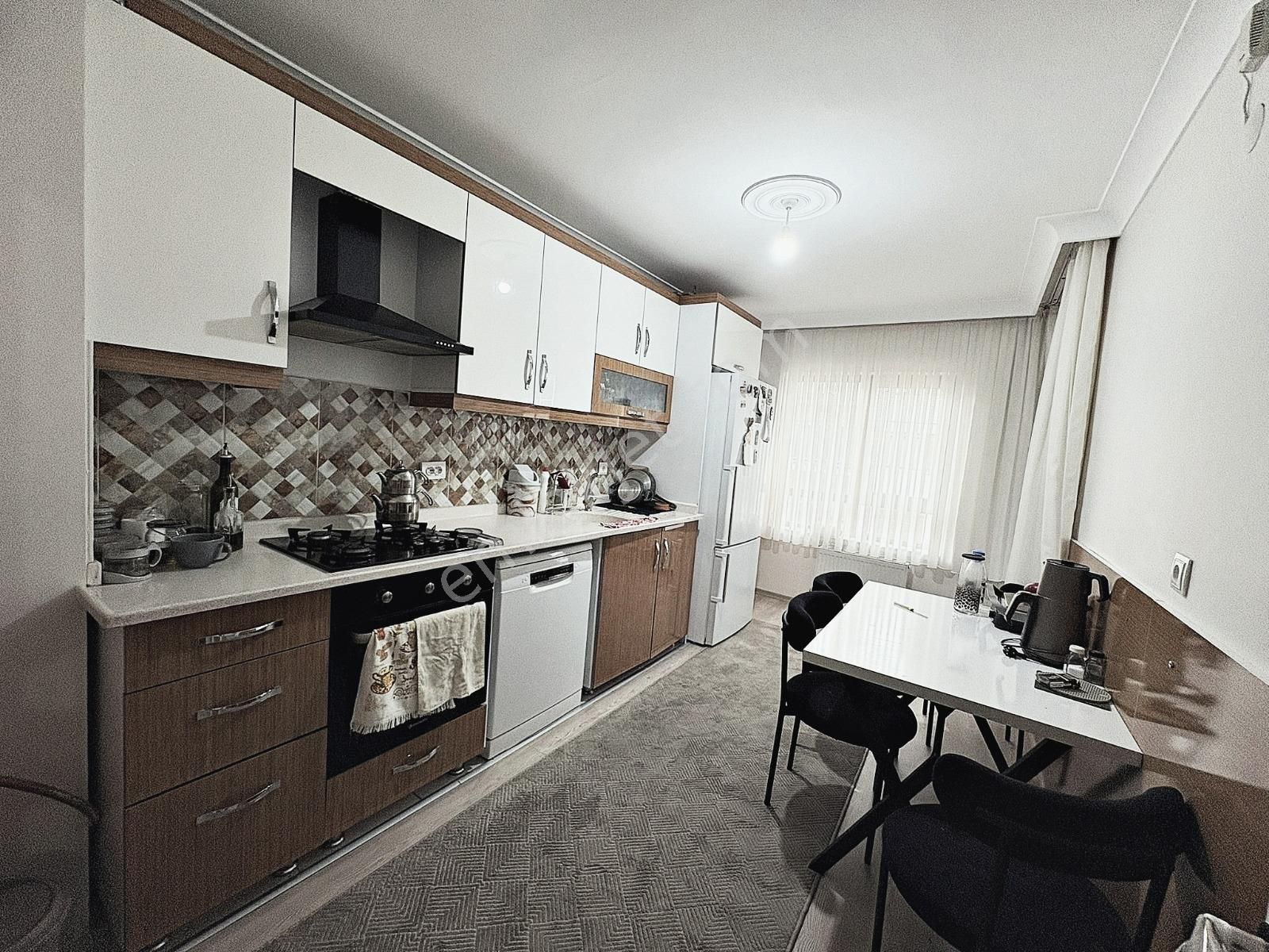 İstasyon Emlaktan Mustafa Kemal Mh.de 3+1 Ara Katta Satılık Daire - Görsel 2