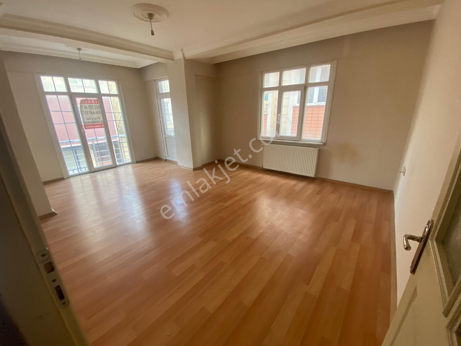 Metrobüse 15 Dakika 2+1 Yeni Binada Ve 80m2 Kiralık 1.kat Daire