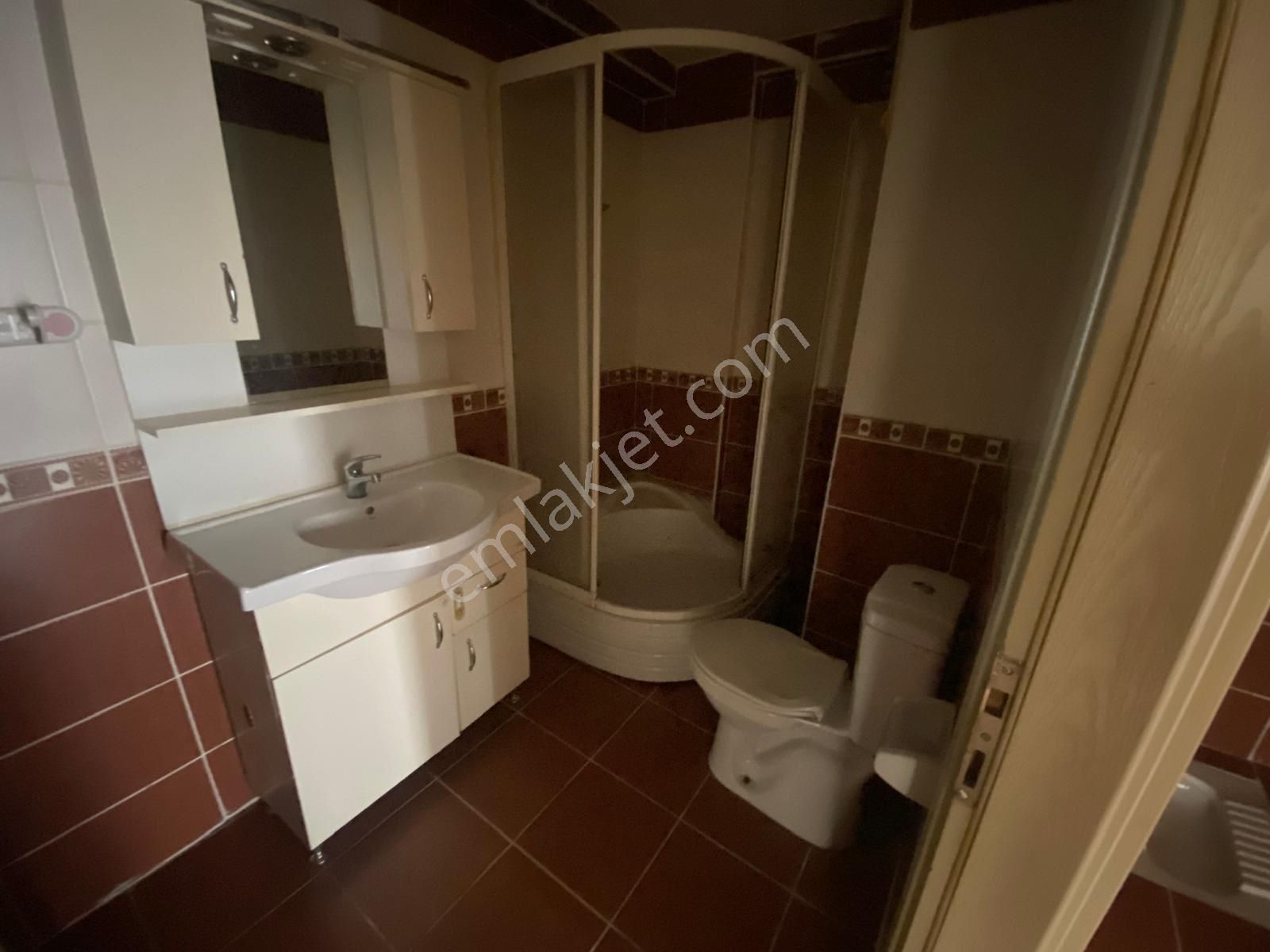 Metrobüse 15 Dakika 2+1 Yeni Binada Ve 80m2 Kiralık 1.kat Daire - Görsel 8