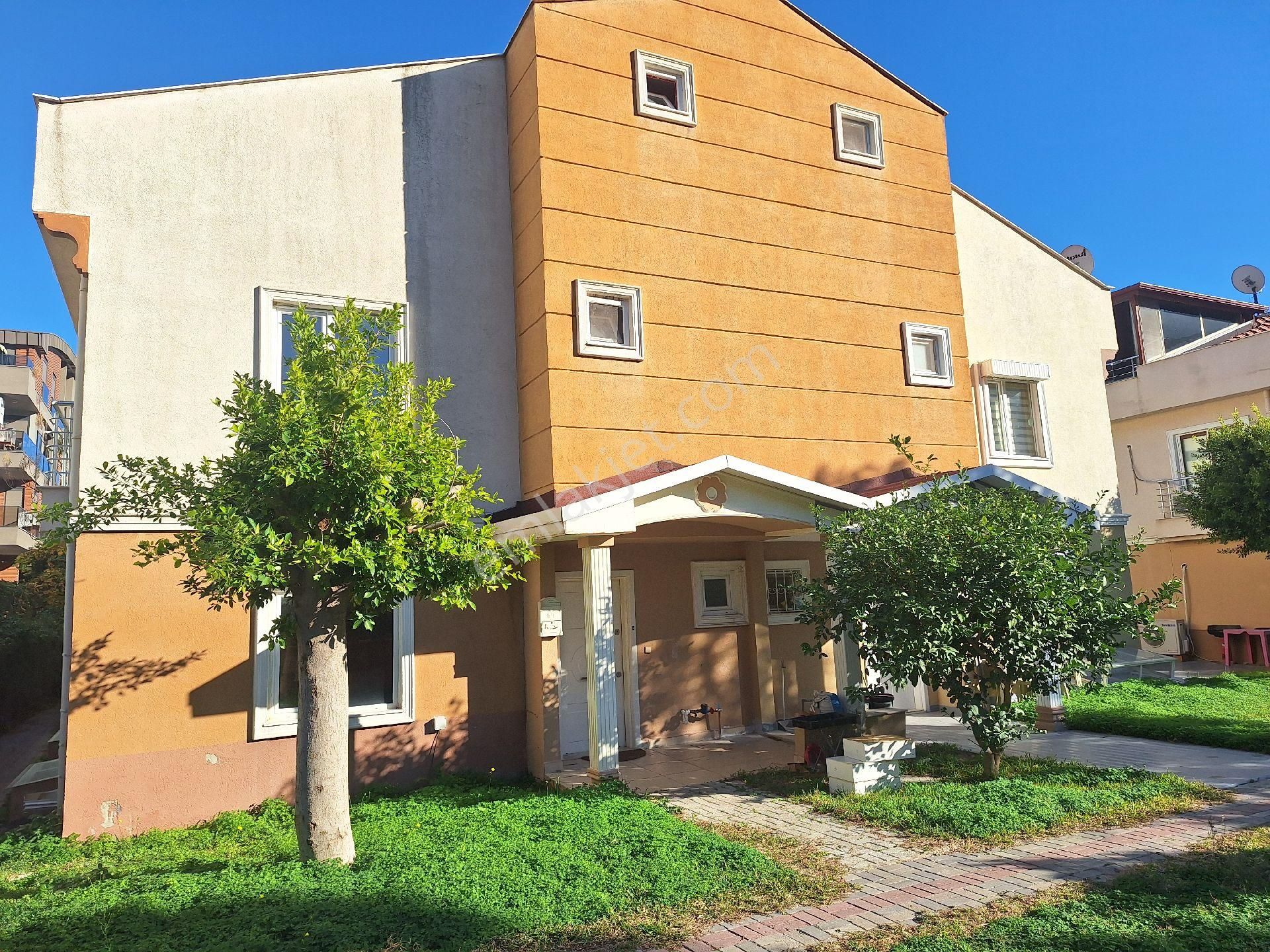 Antalya Konyaaltı Sarısu Mahallesinde Havuzlu Site İçinde Satılık 5+1 Villa - Görsel 2