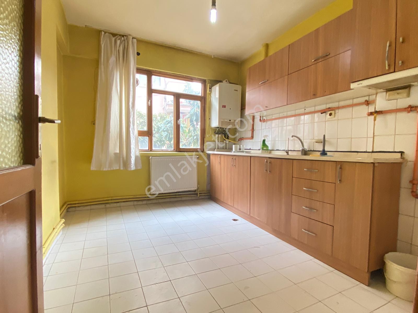 Eskidjiden Kıbrıs Şehitlerde Kiralık 2+1 Fırsat Daire ! - Görsel 2