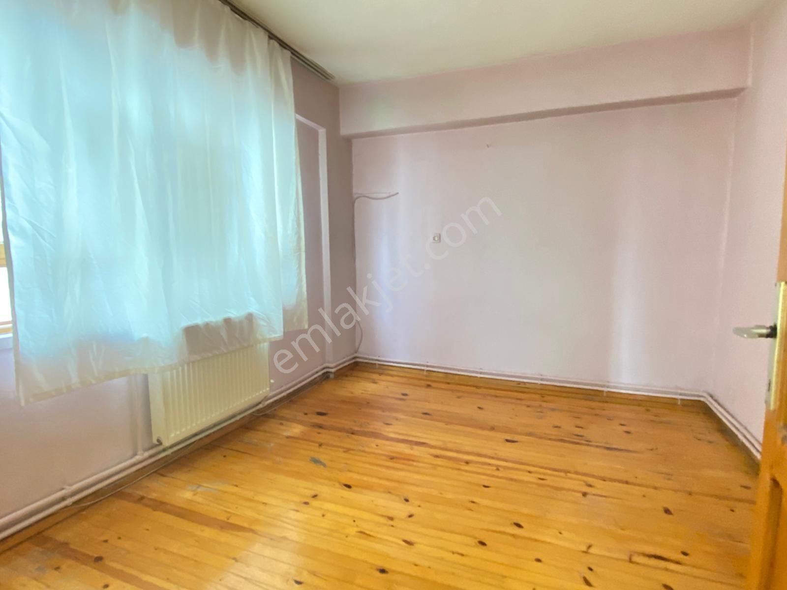 Eskidjiden Kıbrıs Şehitlerde Kiralık 2+1 Fırsat Daire ! - Görsel 11