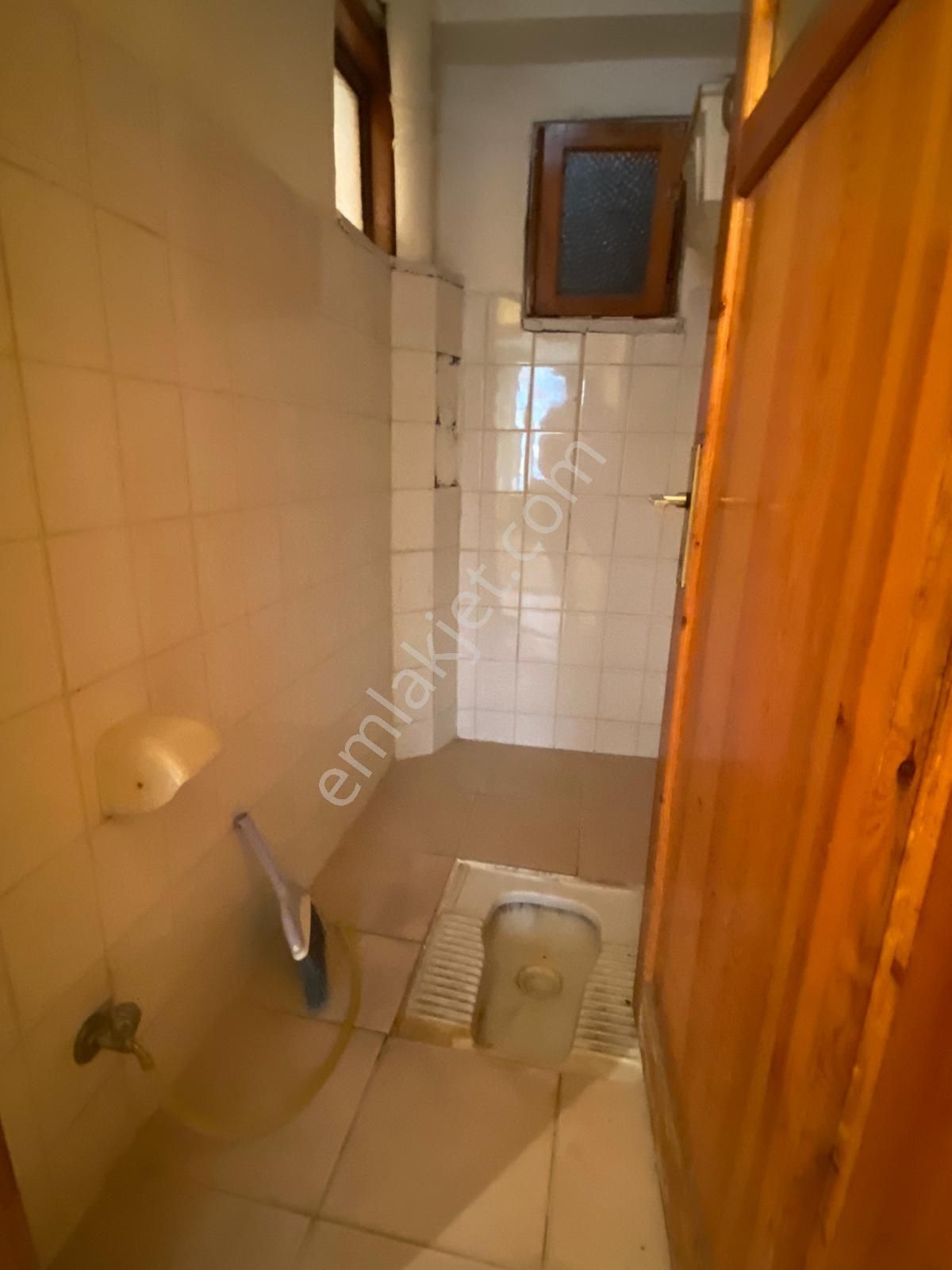 Eskidjiden Kıbrıs Şehitlerde Kiralık 2+1 Fırsat Daire ! - Görsel 15