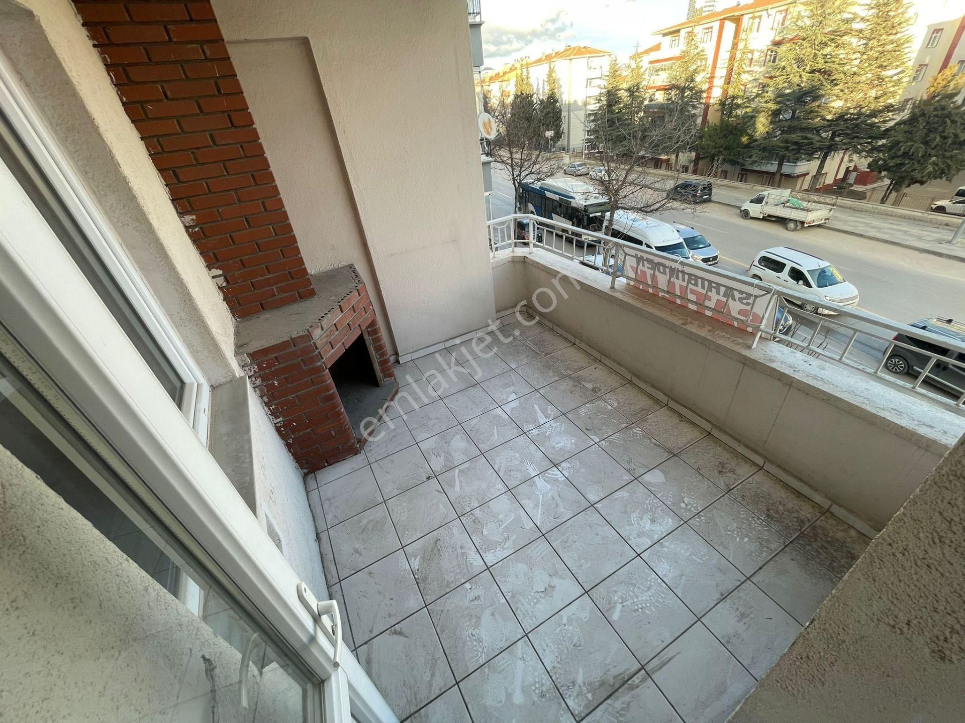 Pınarbaşı Mh De 3+1 Ara Katta Ön Cephe Daire - Görsel 21