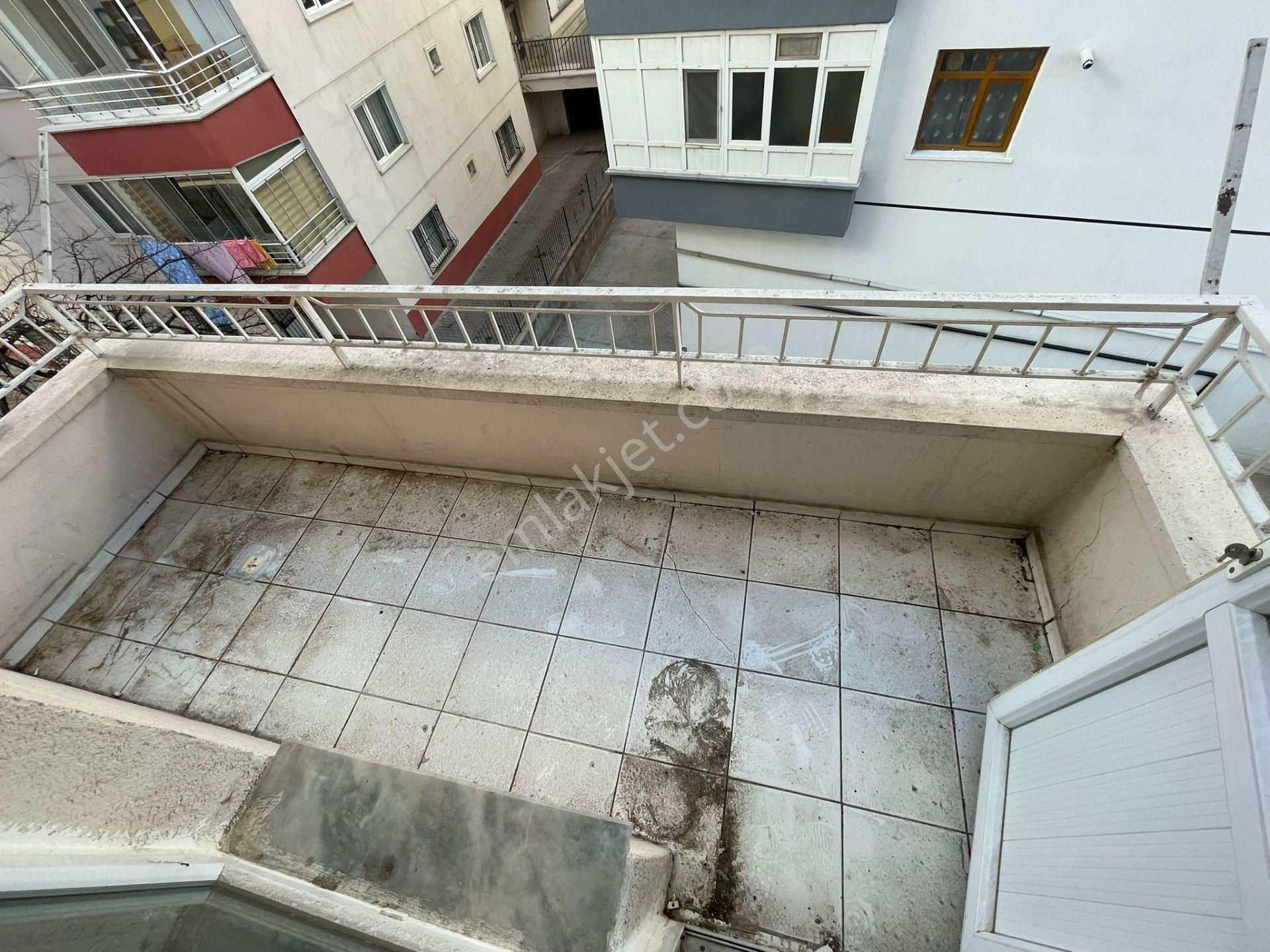Pınarbaşı Mh De 3+1 Ara Katta Ön Cephe Daire - Görsel 28