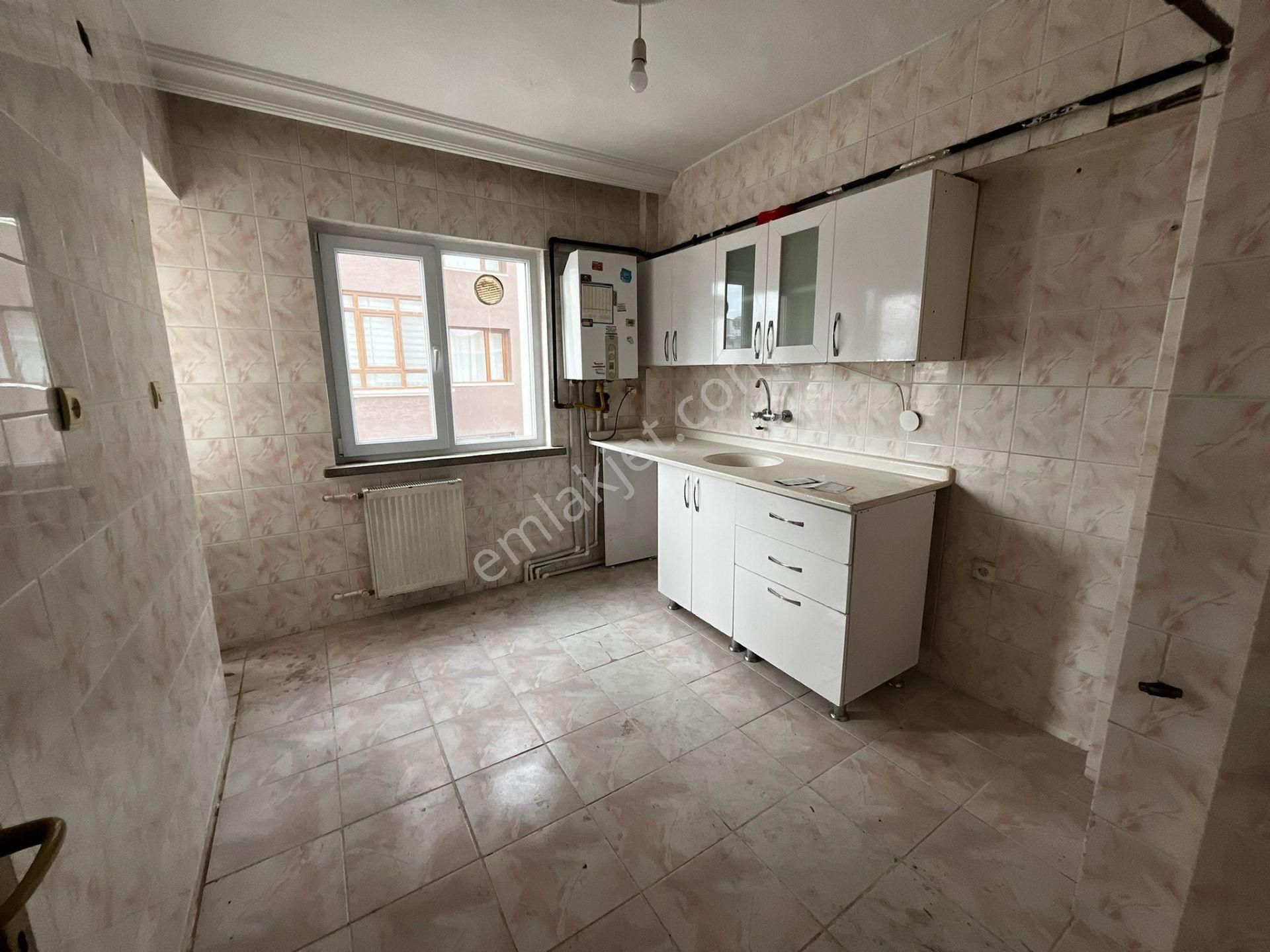 Pınarbaşı Mh 3+1 Bağımsız Ara Katta Geniş Satılık Daire - Görsel 4