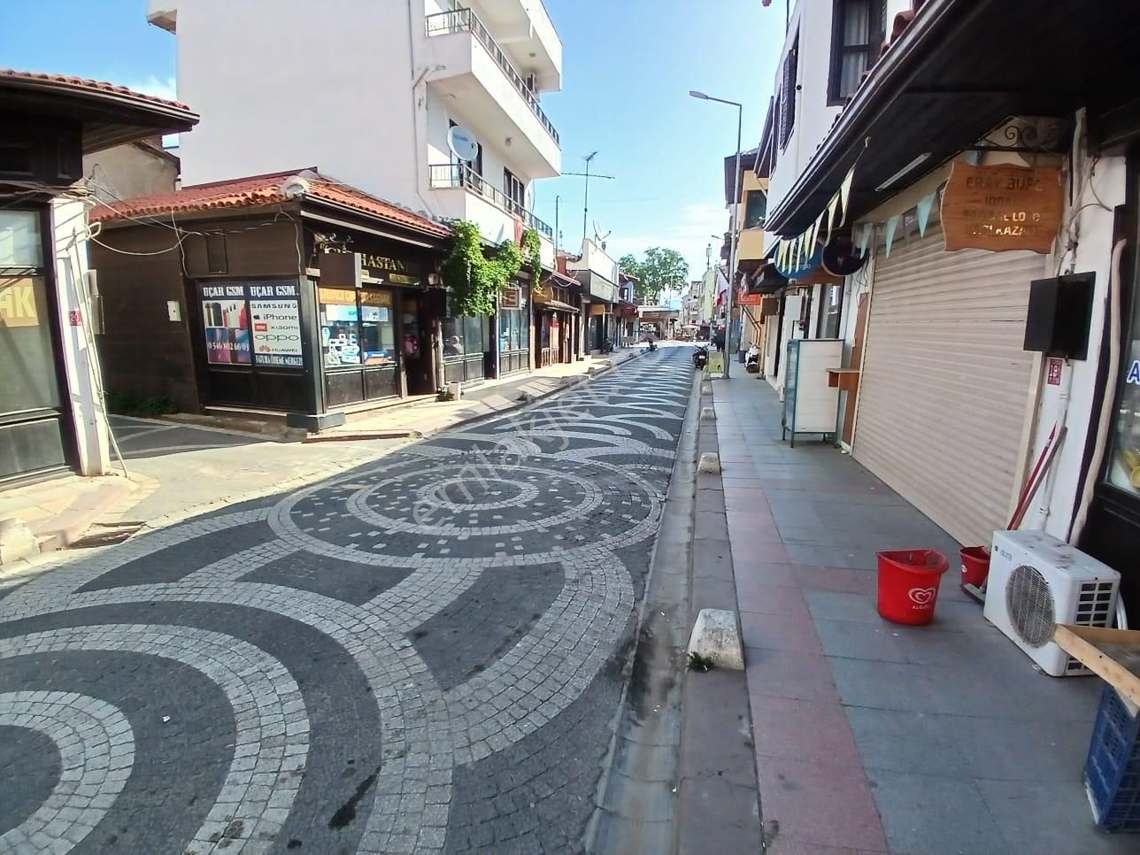 Havran Mescit Mahallesinde Belediyeye Yakın Projelik Ev - Görsel 8