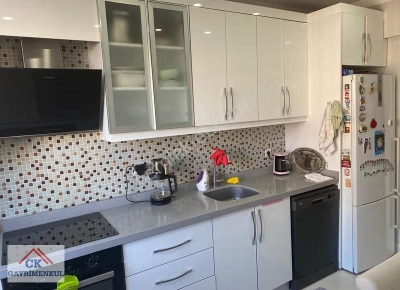 Ck'dan 140 M2 Net Daire 2 Banyolu Asansörlü Otoparklı - Görsel 10