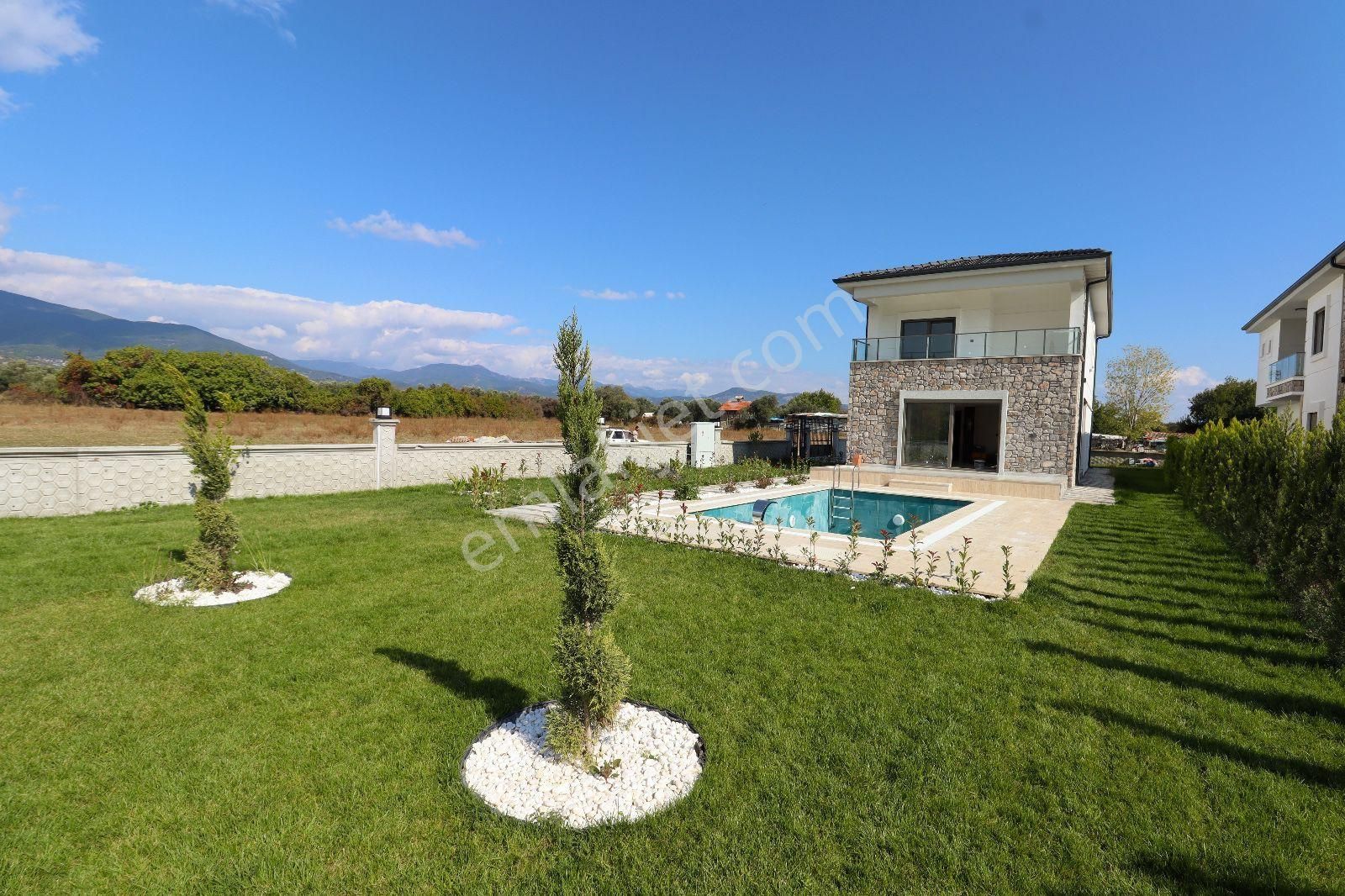 Pera Dan 600 M2 Arsa İçerisinde Doğa Ve Dağ Manzaralı, Havuzlu 3+1 - Görsel 7