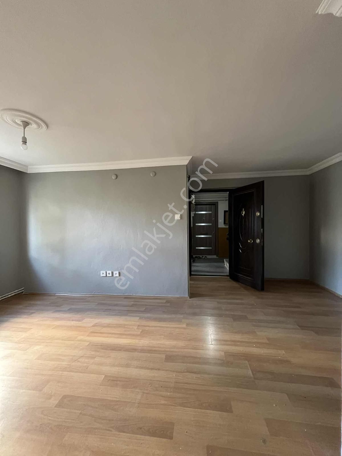 Havuzlarda Cumhuriyet Parkına Cephe 2+1 Uygun Daire - Görsel 5