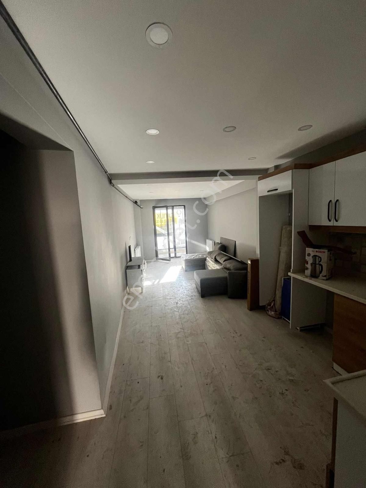 Reşadiye Mahallesinde Merkezi Konumda Balkonlu 70 M² 1+1 - Görsel 6
