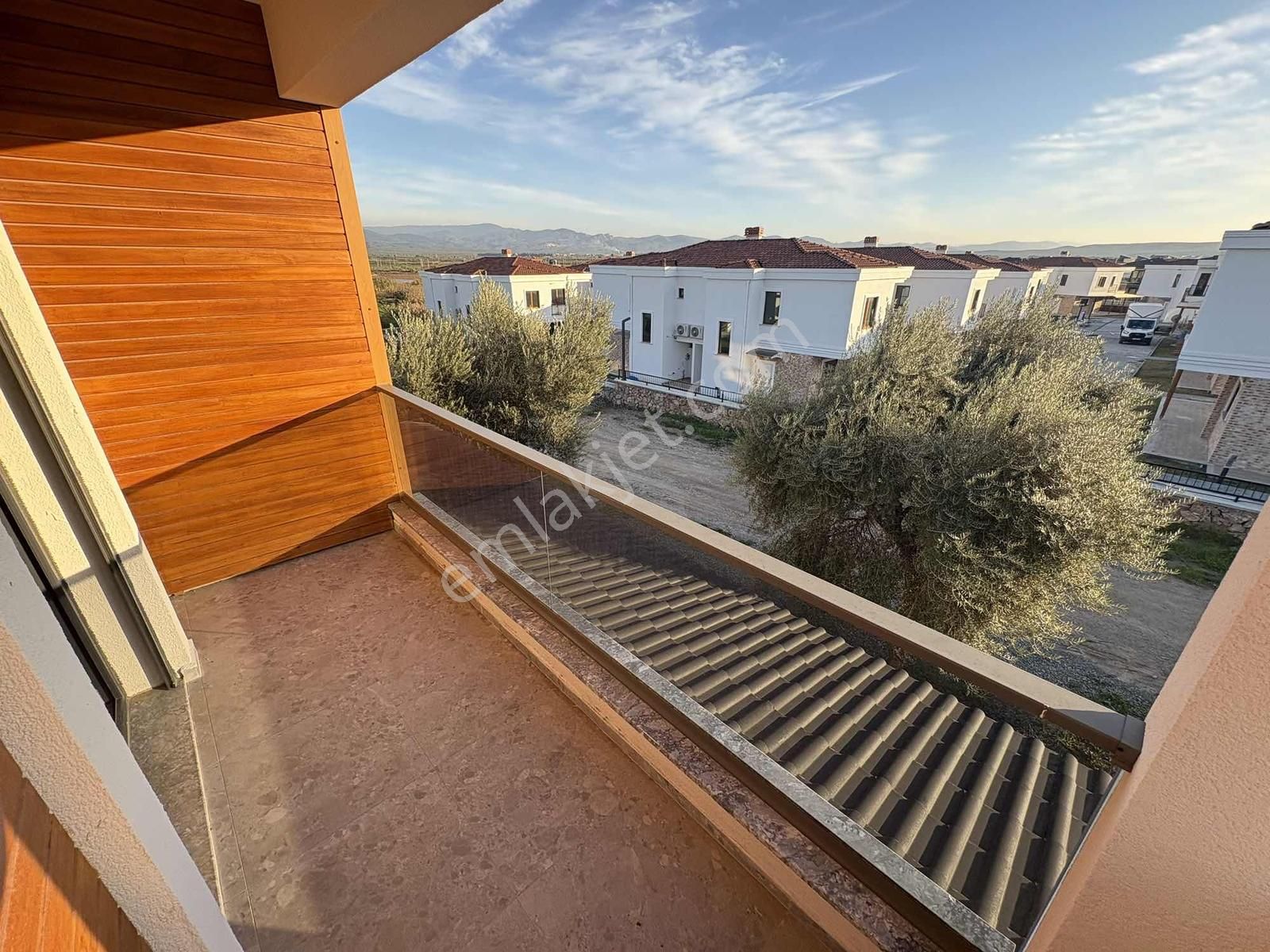 Rw Nefesten Denize Yürüme Mesafesi Müstakil Villa - Görsel 18