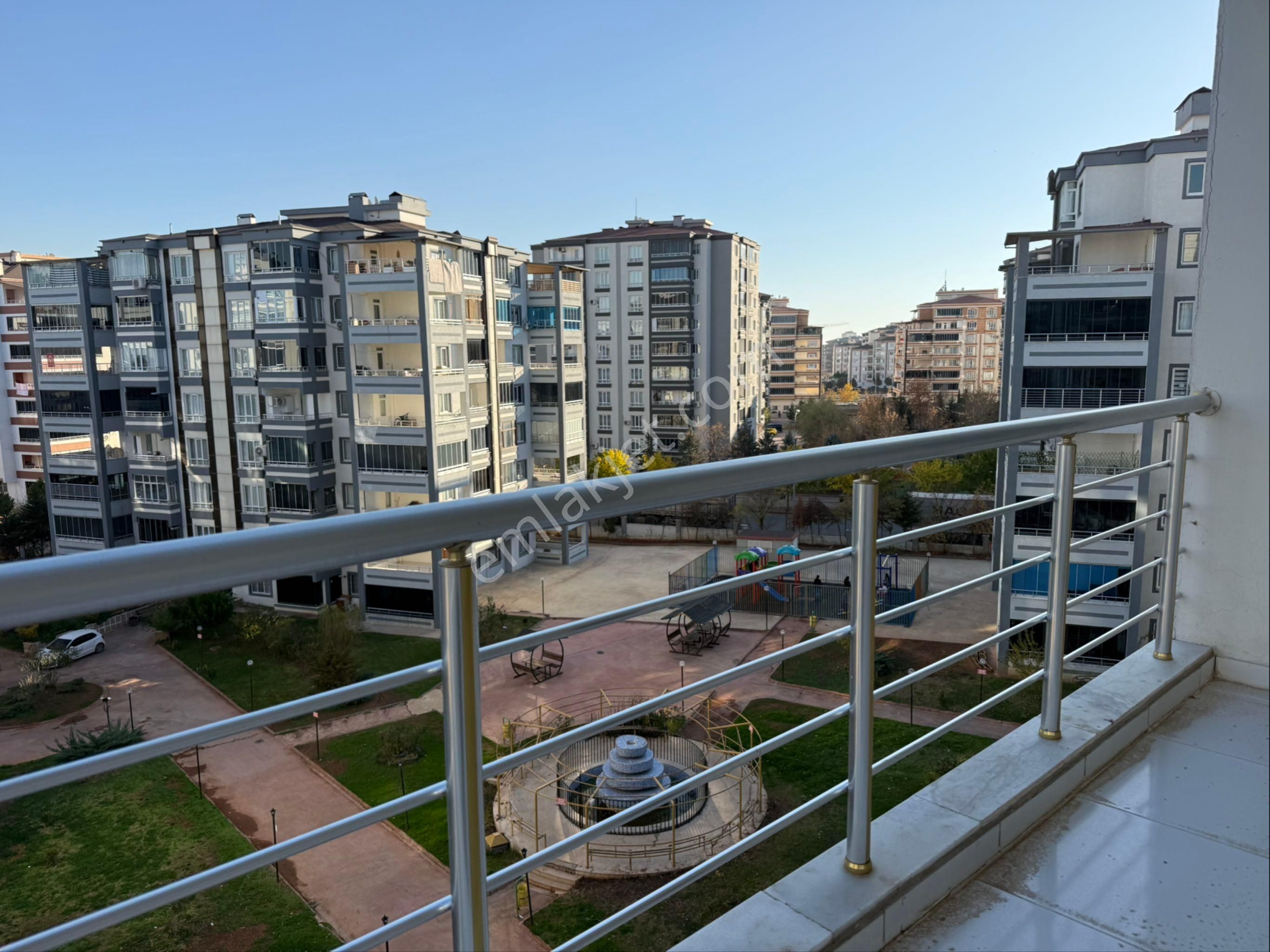 Şehir Hastanesine Yakın 3.5+1 Satılık Fırsat Daire - Görsel 17