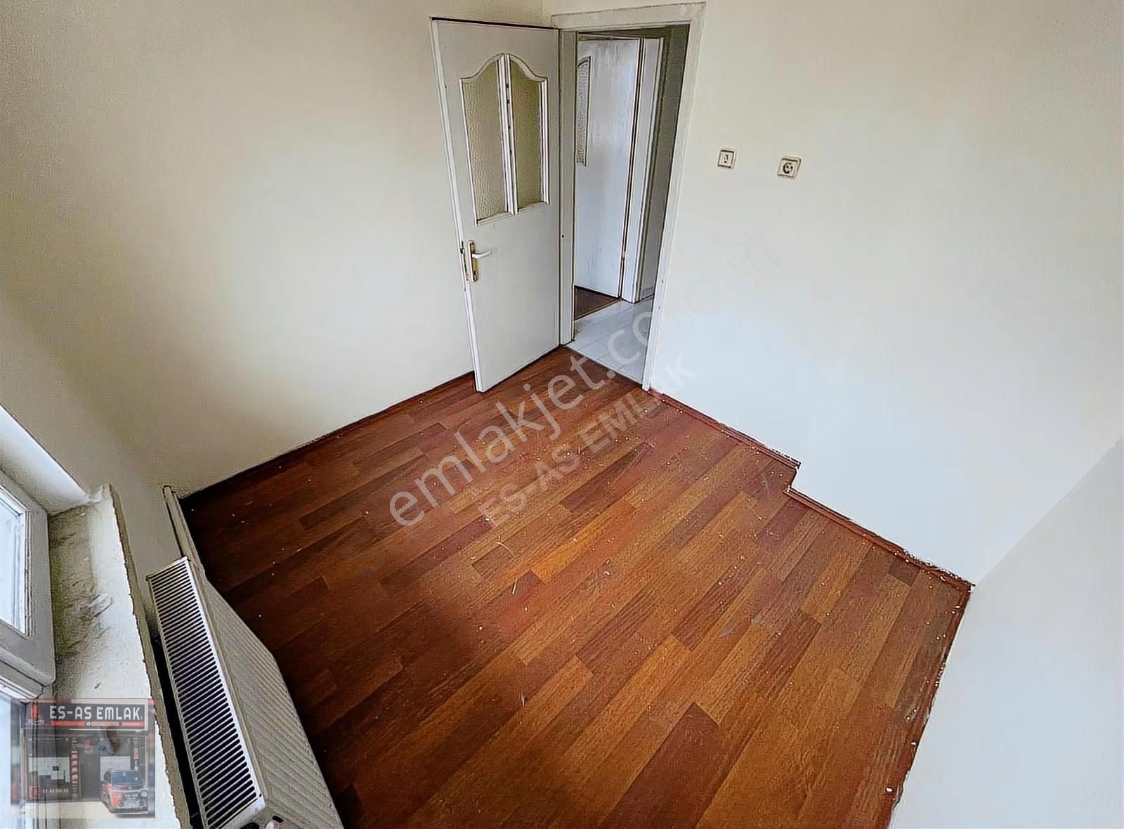 Ankara Caddesine Cephe 3+1 Katta Çift Balkonlu Daireee - Görsel 15