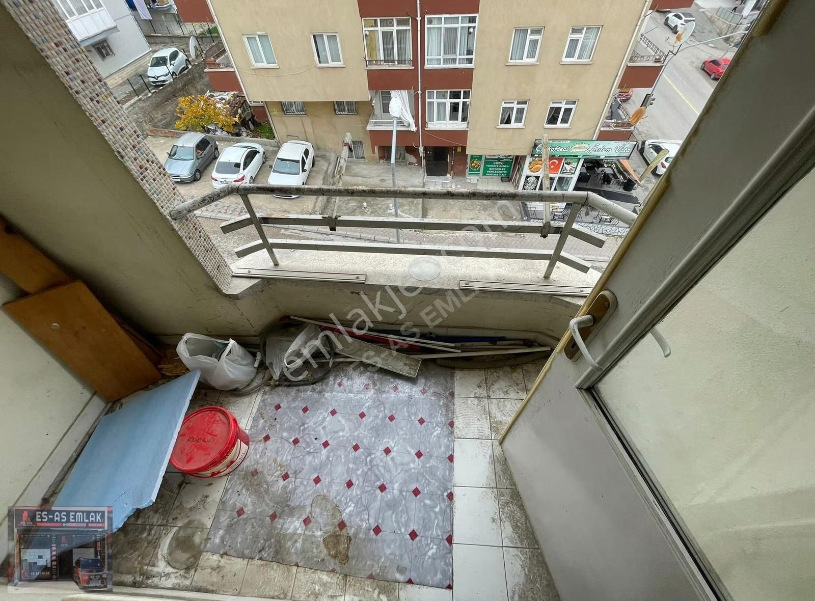 Ankara Caddesine Cephe 3+1 Katta Çift Balkonlu Daireee - Görsel 32