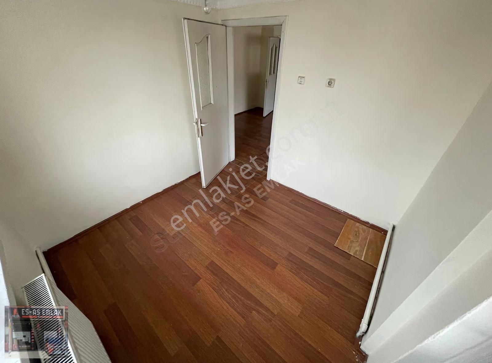 Ankara Caddesine Cephe 3+1 Katta Çift Balkonlu Daireee - Görsel 12