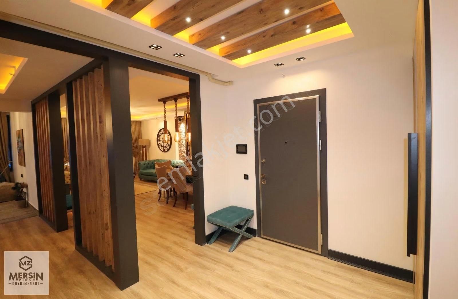 Havuzlu & Spor Salonu Olan Site İçinde 5+1 Satılık Premium Daire - Görsel 3