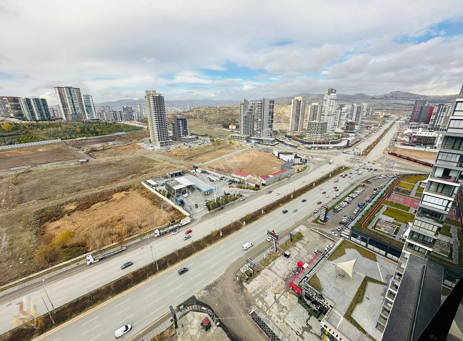 Etlik'den Ovacık Altınsaray'da Bulvar Cephe 14. Kat 4+1 200 M2 ! - Görsel 16