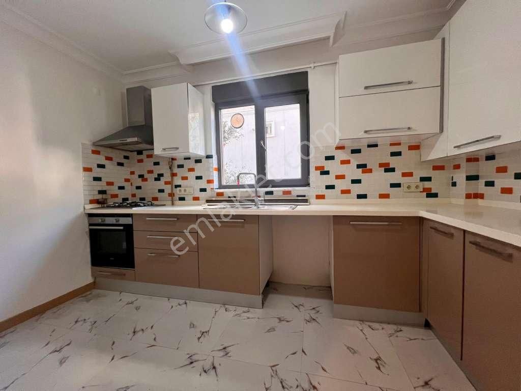 Yalı Mah Süper Konumda Ebevyn Banyolu 3+1 Daire