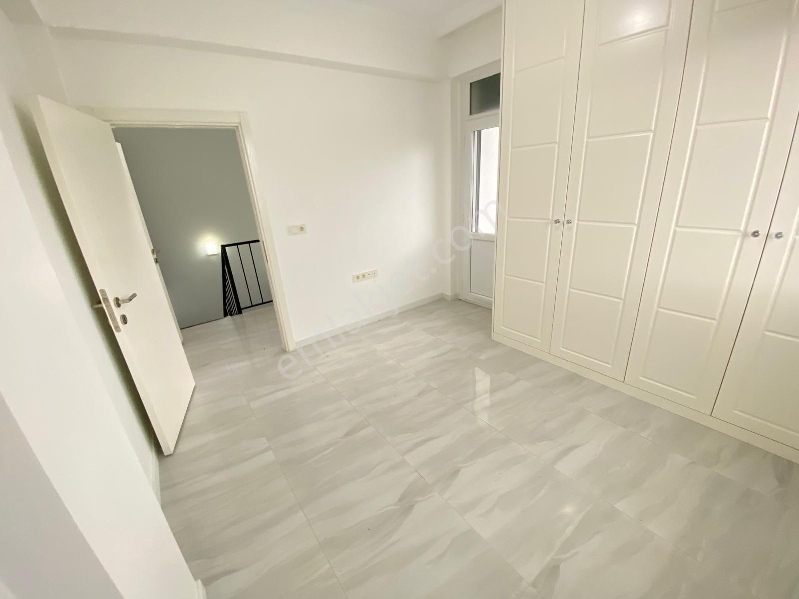 İzmir Seferihisar Doğanbey De Havuzlu Site İçerisinde Satılık 2+1 Villa - Görsel 29