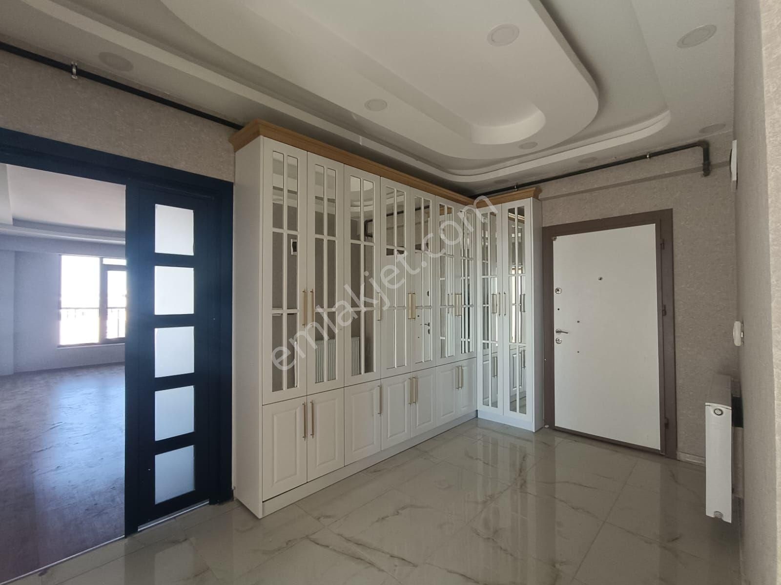 Yavuz Emlak Tan Satılık Daire Arakat Karaköprü Dogukent Mah 5 Oda - Görsel 8