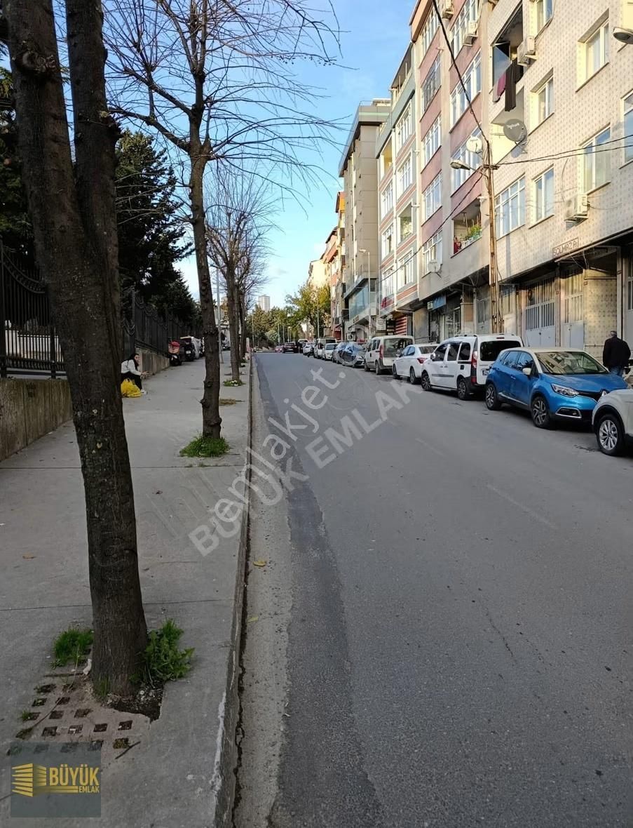 Kiralık 1+1 Daire - Feriköy, Yay Meydanı Caddesi Üzeri - Görsel 2