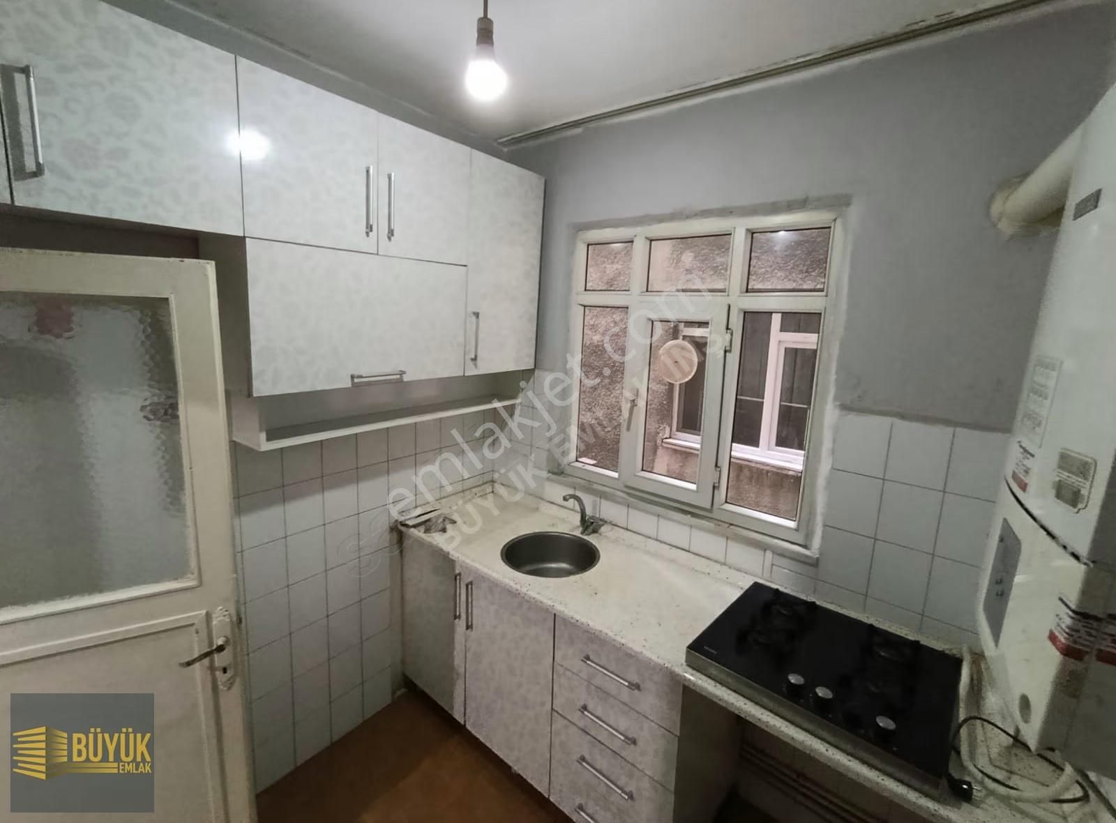 Kiralık 1+1 Daire - Feriköy, Yay Meydanı Caddesi Üzeri - Görsel 4