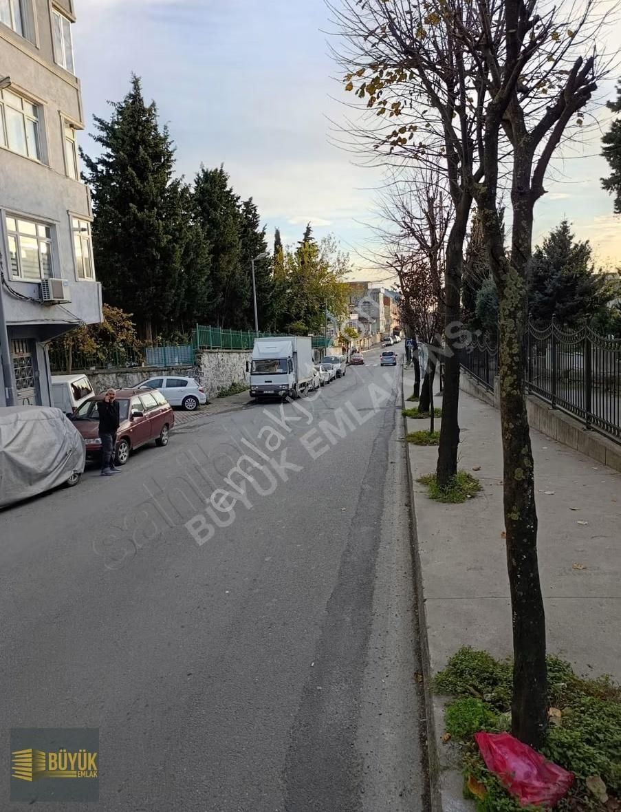 Kiralık 1+1 Daire - Feriköy, Yay Meydanı Caddesi Üzeri - Görsel 3
