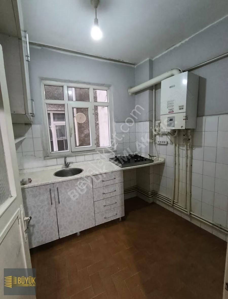 Kiralık 1+1 Daire - Feriköy, Yay Meydanı Caddesi Üzeri - Görsel 10