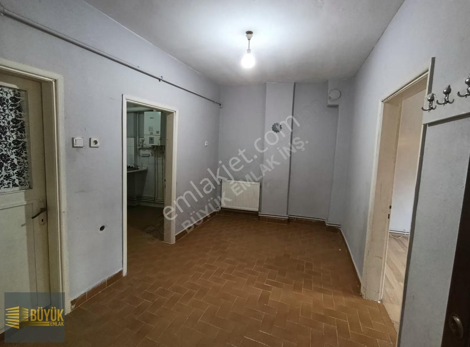 Kiralık 1+1 Daire - Feriköy, Yay Meydanı Caddesi Üzeri - Görsel 11