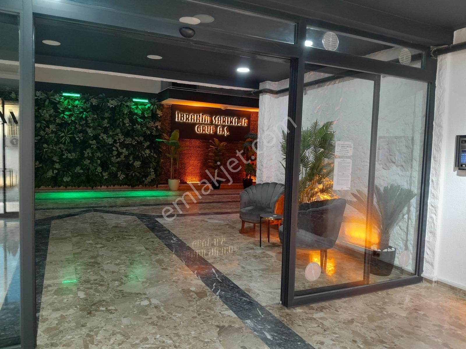 Menemen Merkezde 2+1 Sıfır Kiralık Daire