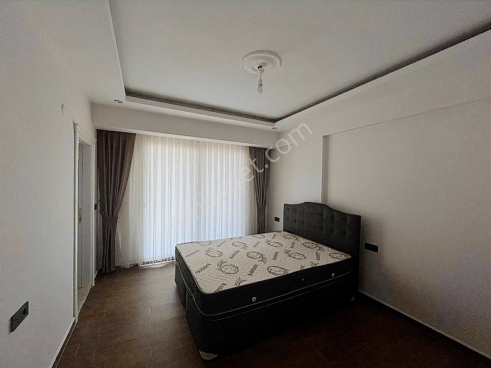 Lavınıa'dan Havuzlu Sitede Satılık 2+1 Villa - Görsel 8